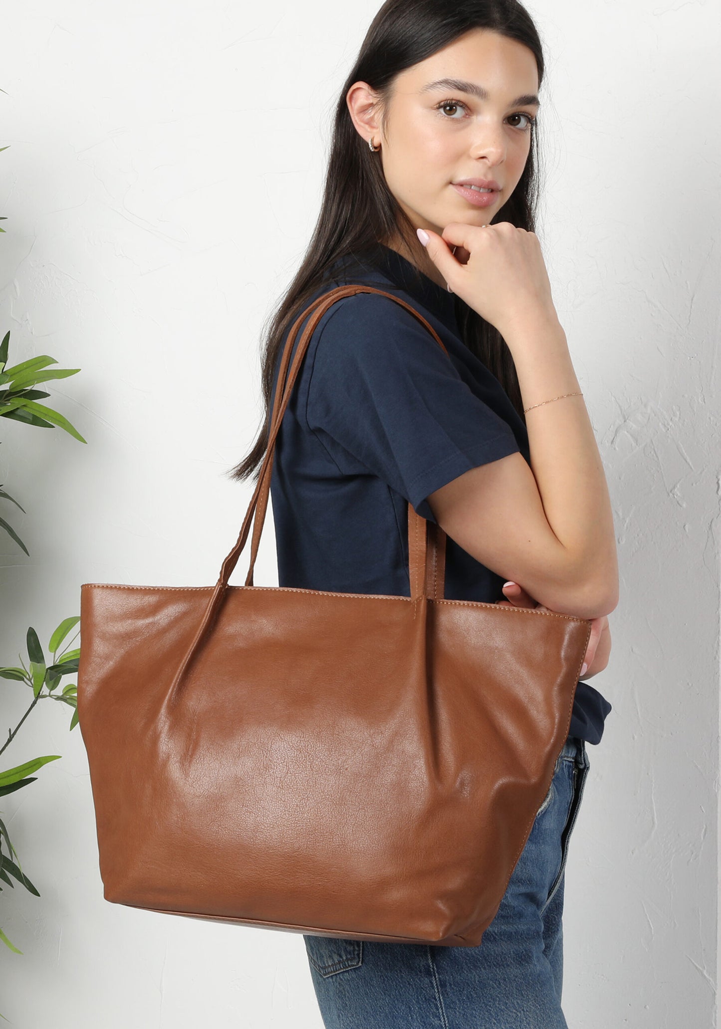 Ladies Leather Tote Style 7933 Brown