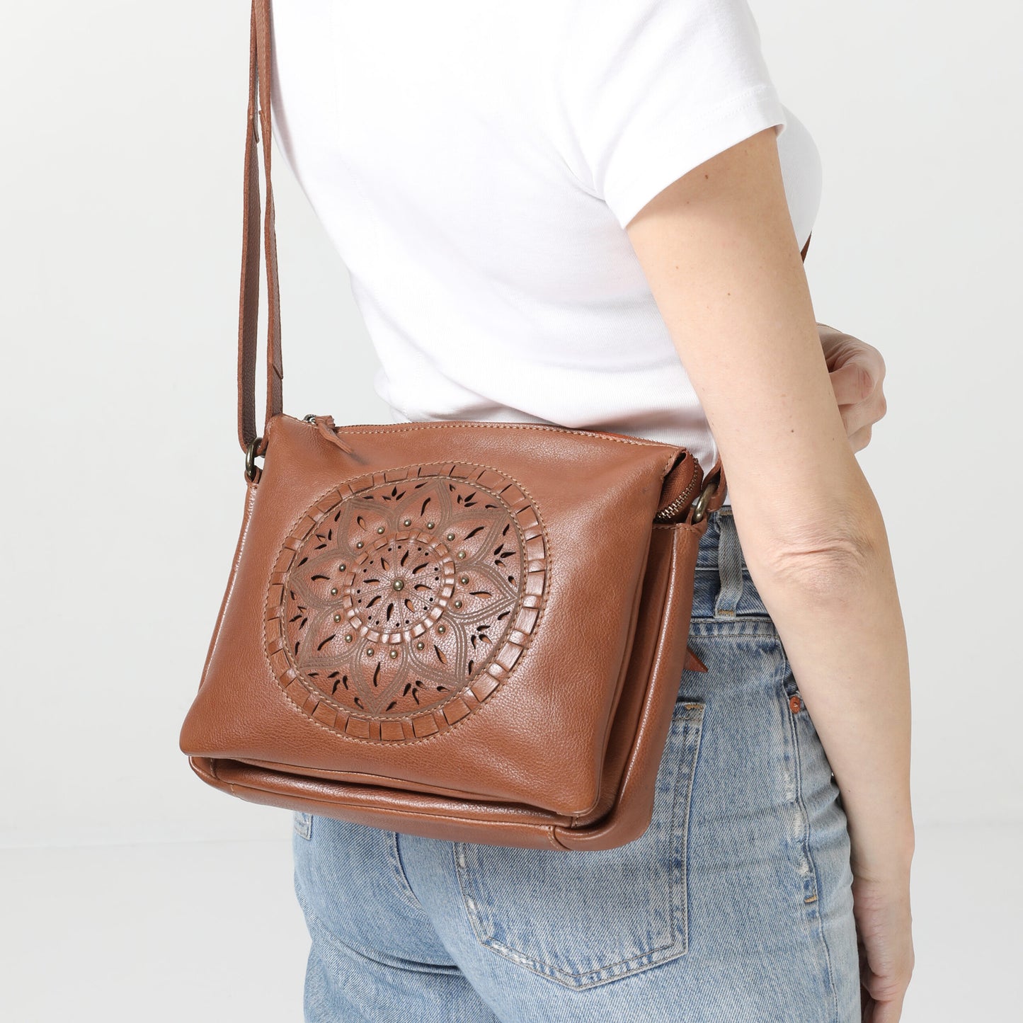 Ladies Leather Shoulder/Cross Body Style 7944 Honey