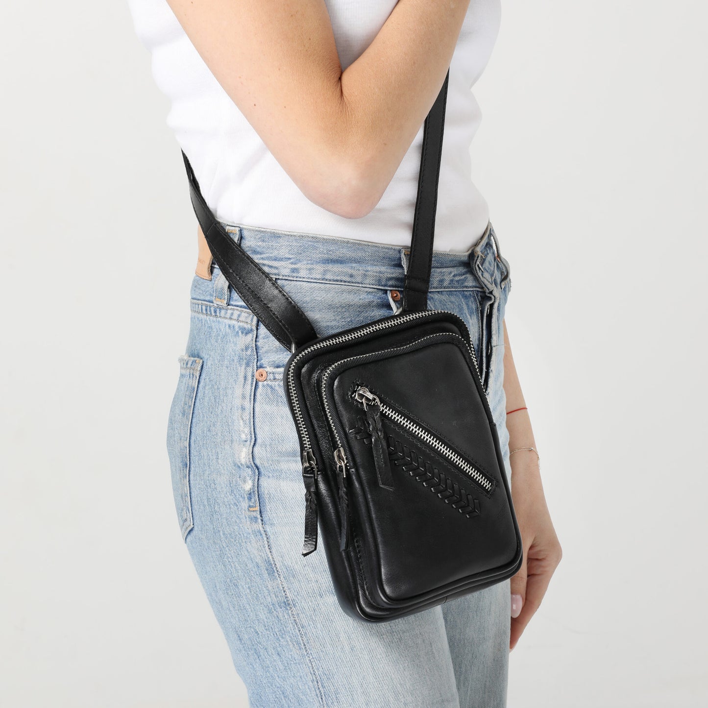 Ladies Leather Cross Body Bag Style 7936 Green